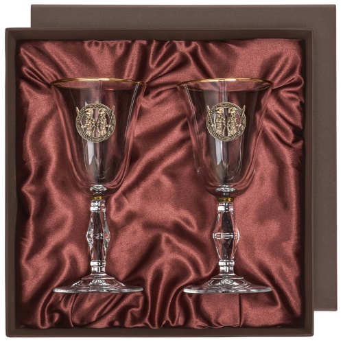 Набор из 2х бокалов для вина/шампанского "Ретро" с накладкой "Близнецы" в упаковке пейсли, ложемент золотистый шелк, накладка золото пластик с гравировкой фото 3