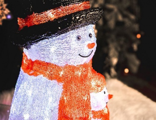 Светящаяся фигура "Снеговик со снеговичком", акрил, 120 холодных белых LED-огней, 40х25 см, уличный, Торг-Хаус фото 3