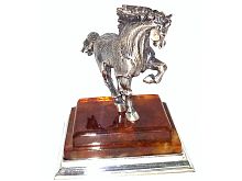 Сувенир "Лошадь" из янтаря, HD8-lod-base