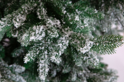 Искусственная ель Шотландия в снегу, Crystal Trees фото 6