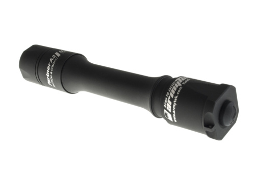 Фонарь светодиодный тактический Armytek Partner A2 v3, 790 лм, теплый свет, 2-AA фото 2