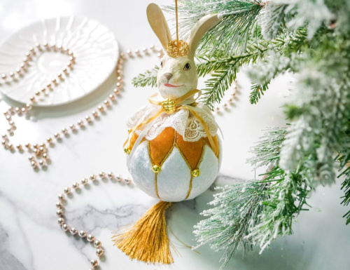 Ёлочная игрушка КРОЛИК АЛИСЫ, полиэстер, 25 см, Winter Deco фото 2