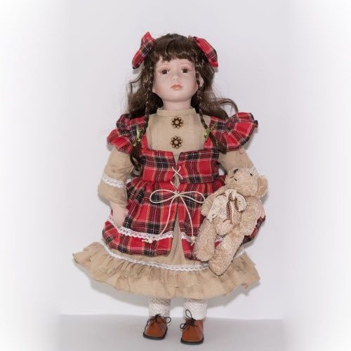 Кукла фарфоровая Одри, 51 см