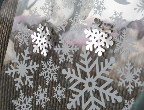 Новогодняя наклейка "Шар из снежинок", 28.5х40 см, Peha Magic фото 2