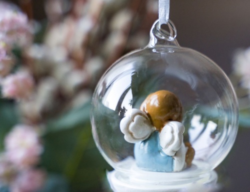 Стеклянный шар с фигуркой "Ангелочек с мишкой", 7 см, Breitner фото 2