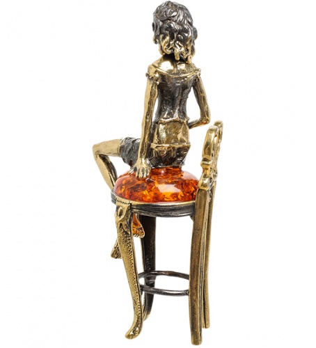 AM-1579 Фигурка "Девушка Тоска" (латунь, янтарь) фото 2