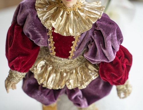Кукла на ёлку "Джокер", полистоун, текстиль, пурпурный, 50х16х14 см, Edelman, Noel (Katherine's style) фото 2