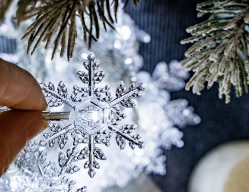 Световой занавес "Снежинки", холодные белые LED-огни, провод прозрачный, Kaemingk фото 3