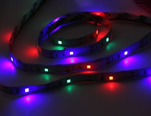 Светодиодная лента LED STRIP на липучке, 30 разноцветных LED-огней, 1 м, батарейки, Koopman International фото 4