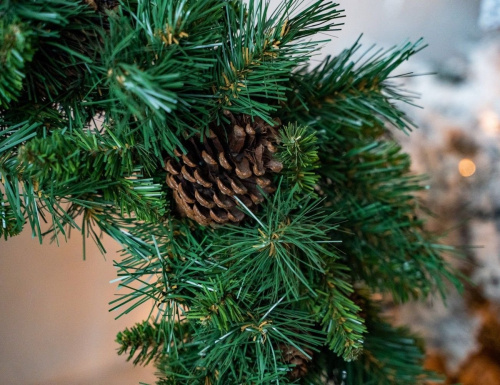 Хвойный венок "Сосновый" с шишками, хвоя - PVC, 76 см, National Tree Company фото 2