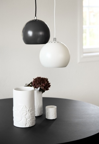 Лампа подвесная ball, 20хD25 см, черная матовая фото 6