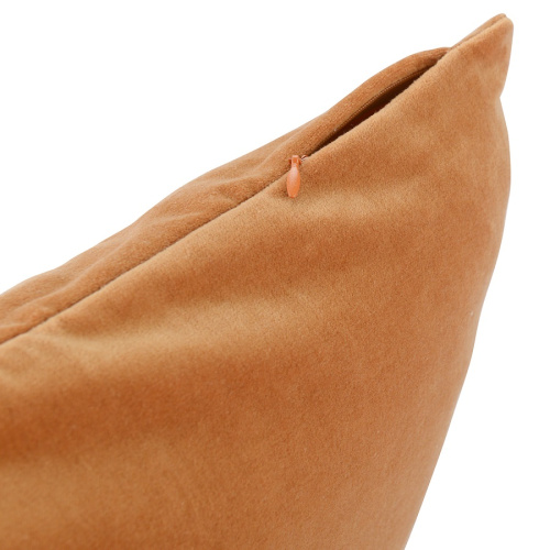 Чехол на подушку из хлопкового бархата коричневого цвета из коллекции essential фото 8