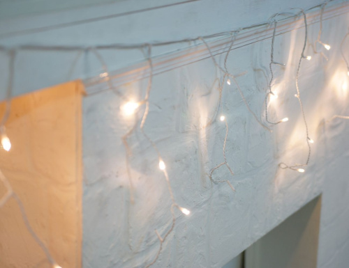 Светодиодная гирлянда Бахрома мерцающая, 175 тёплых белых LED-огней, 7.5х0.5 м, белый провод ПВХ, уличная, Kaemingk фото 5