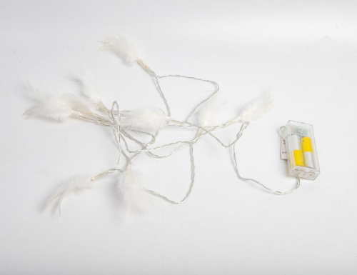 Светодиодная гирлянда с пёрышками ПЬЮММИ, 10 тёплых белых LED-огней, 1.8+0.4 м, таймер, прозрачный провод, батарейки, Kaemingk (Lumineo)