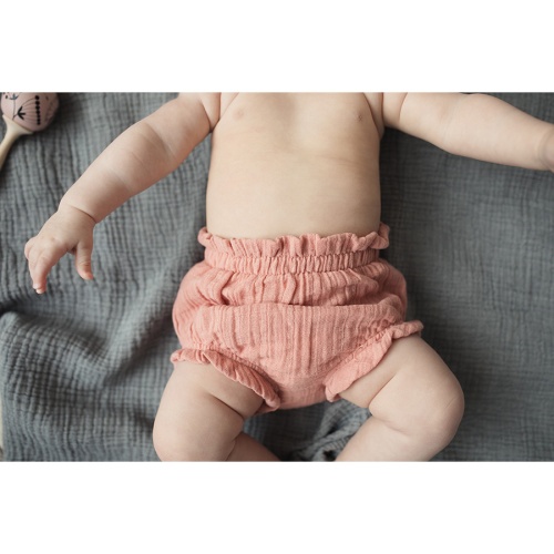 Шорты для новорожденных из хлопкового муслина цвета пыльной розы из коллекции essential фото 3