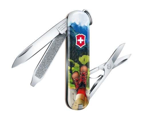 Нож-брелок Victorinox Classic LE 2020, 58 мм, 7 функций, "I Love Hiking" фото 2