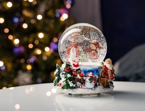 Музыкальный снежный шар Рождественские Традиции 13*15 см (Sigro) фото 2
